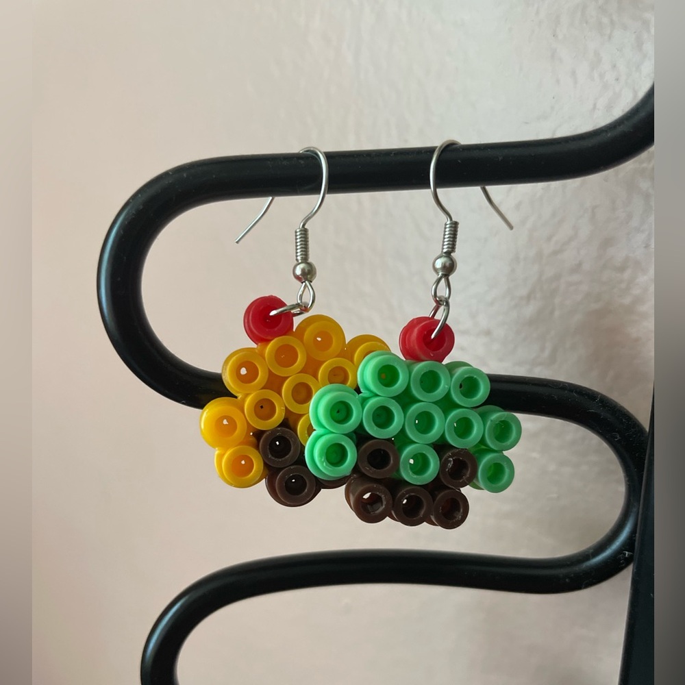 Cupcake 🧁 Perler beads earrings